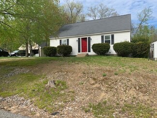 419 Deerpath Ln, Pembroke, NH 03275