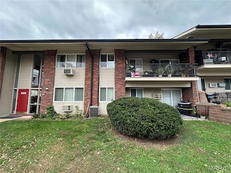 10010 Bunker Hill Dr Unit H, Saint Louis, MO 63123