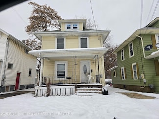 841 Baker St, Lansing, MI 48910