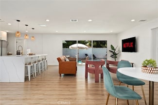 2214 Edna Dr, Santa Ana, CA 92706