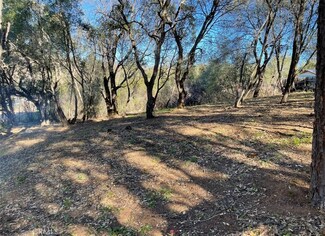 5635 Hale St, Clear Lake, CA 95422