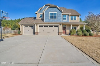 406 Goldenleaf Cir, Whispering Pines, NC 28327