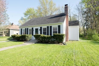 322 E Thomas St, Kalamazoo, MI 49004