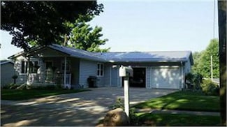 244 N Arminda Ave, Monticello, IA 52310