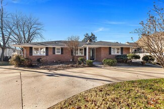 1247 Caulks Hill Rd, Saint Charles, MO 63304