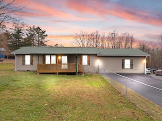 109 Ridgeway Rd, McKee, KY 40447