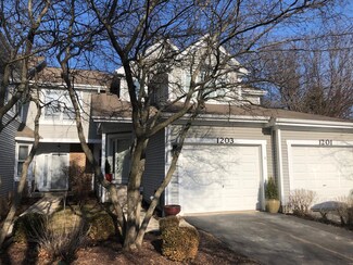 1203 Rhodes Ln Unit 907, Naperville, IL 60540
