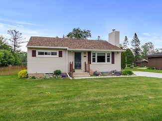 3715 N 17th St, Sheboygan, WI 53083