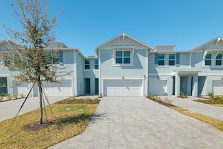466 Salisbury Cir, Fort Pierce, FL 34982