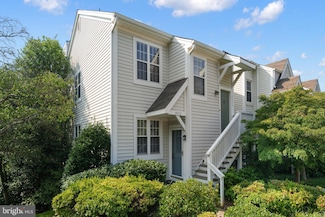 2832 Yarling Ct Unit 2832, Falls Church, VA 22042