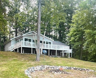 3494 E Pinecrest Dr, Gladwin, MI 48624