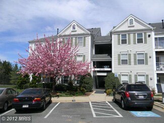10021 Vanderbilt Cir Unit 215, Rockville, MD 20850