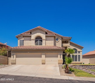 818 E Hiddenview Dr, Phoenix, AZ 85048