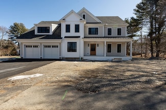 590 Washington St, East Walpole, MA 02032