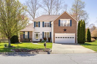 202 Walnut Crest Rd, Fletcher, NC 28732