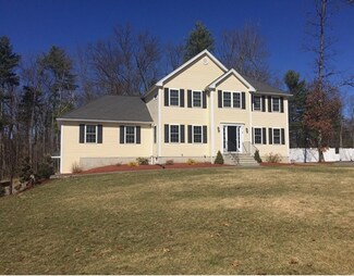 3 Sleigh Ride Ln, Littleton, MA 01460