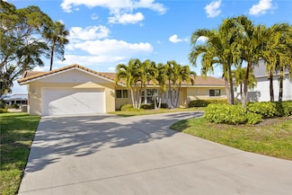 611 Dundee Ln, Holmes Beach, FL 34217