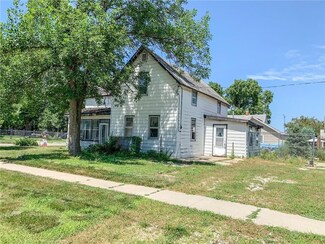 525 SE 7th St, Des Moines, IA 50309