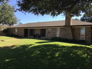 5007 Ledgestone Dr, Fort Worth, TX 76132