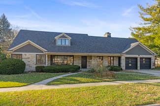 175 S Harrison Ave, Aurora, IL 60506