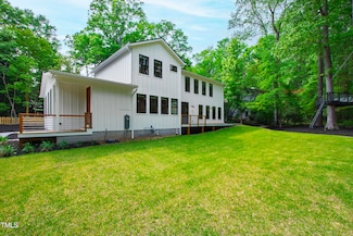 112 Meadowbrook Dr, Chapel Hill, NC 27514