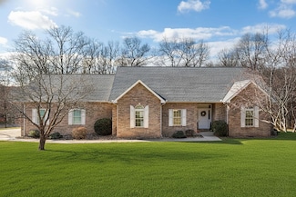 98 Mitchell Ln, Staunton, VA 24401