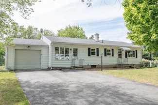 24 Harwich Rd, East Longmeadow, MA 01028