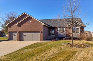 308 NW Waterview Ct, Ankeny, IA 50023