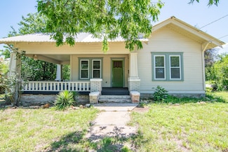 1620 Avenue D, Brownwood, TX 76801