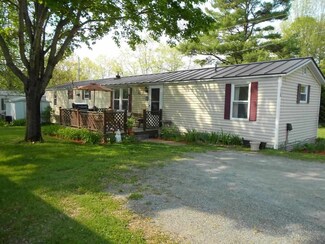 228 Merrimac Cir, White River Junction, VT 05001