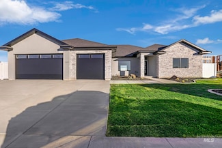 582 Moonbeam Way, Hollister, ID 83301
