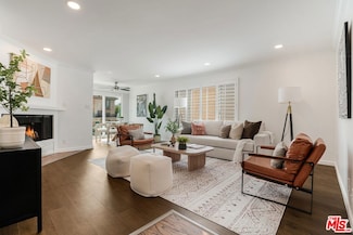 11849 Mayfield Ave Unit 101, Los Angeles, CA 90049