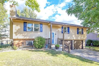 908 Hillcrest St, Pleasant Hill, MO 64080
