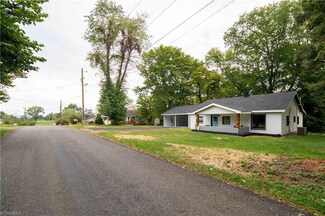 290 Fowler Cir, Dobson, NC 27017