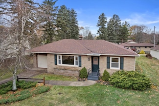 3410 N Elmwood Dr, Racine, WI 53405