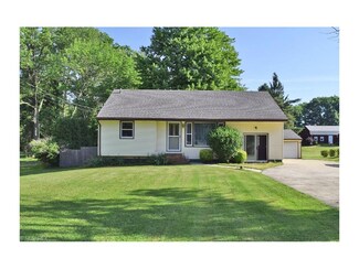 8317 Billings Rd, Willoughby, OH 44094