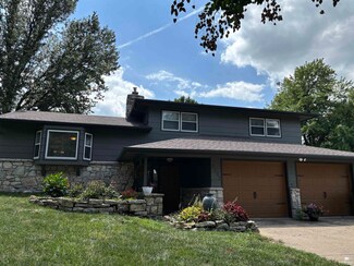 2203 Country Club Dr, Wamego, KS 66547