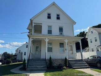 9 Hull St, Ansonia, CT 06401