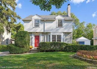 20670 Vernier Cir, Grosse Pointe Woods, MI 48236