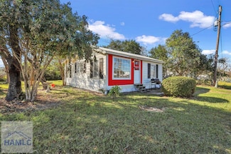 511 E 17th St, Alma, GA 31510