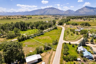 Nhn N Shoshone Loop, Hamilton, MT 59840