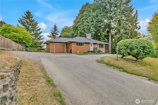 13733 SE 272nd St, Kent, WA 98042