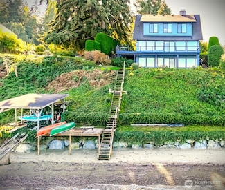 1150 Hyak Place, Fox Island, WA 98333