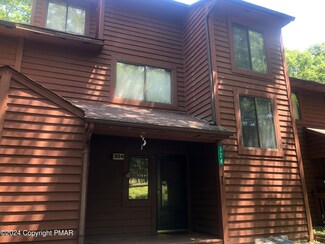 324 Crewe Ct, East Stroudsburg, PA 18302