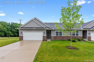 10001 Swan Lake Cir, Ypsilanti, MI 48197