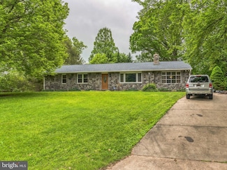 10769 W Crestview Ln, Laurel, MD 20723