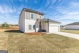 107 Monroe Ct, Byron, GA 31008