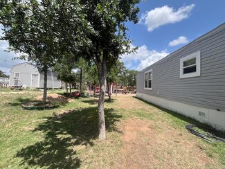 104 Agave Azul Cove, Dale, TX 78616