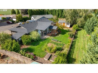1008 Pioneer Ln, Newberg, OR 97132