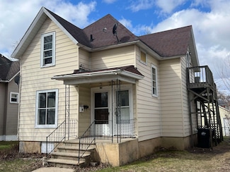 856 8th St, Beloit, WI 53511